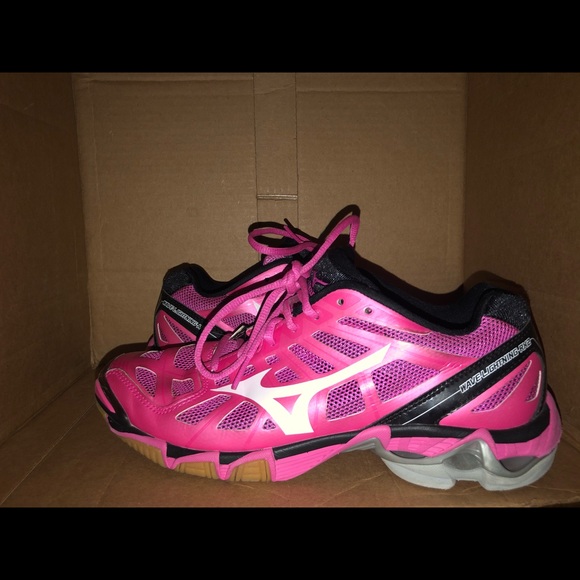Mizuno Shoes Pink Mizuno Volleyball Shoes Poshmark